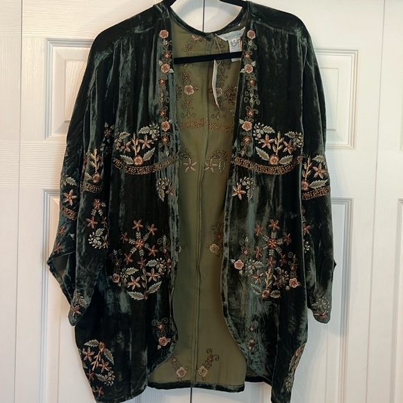 SUNDANCE NWT Retails $258 Crush Velvet Embroidered Cardigan Kimono BoHo Sz M-L - Picture 6 of 15